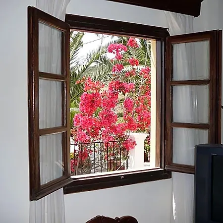 Porto Potha Hotel
